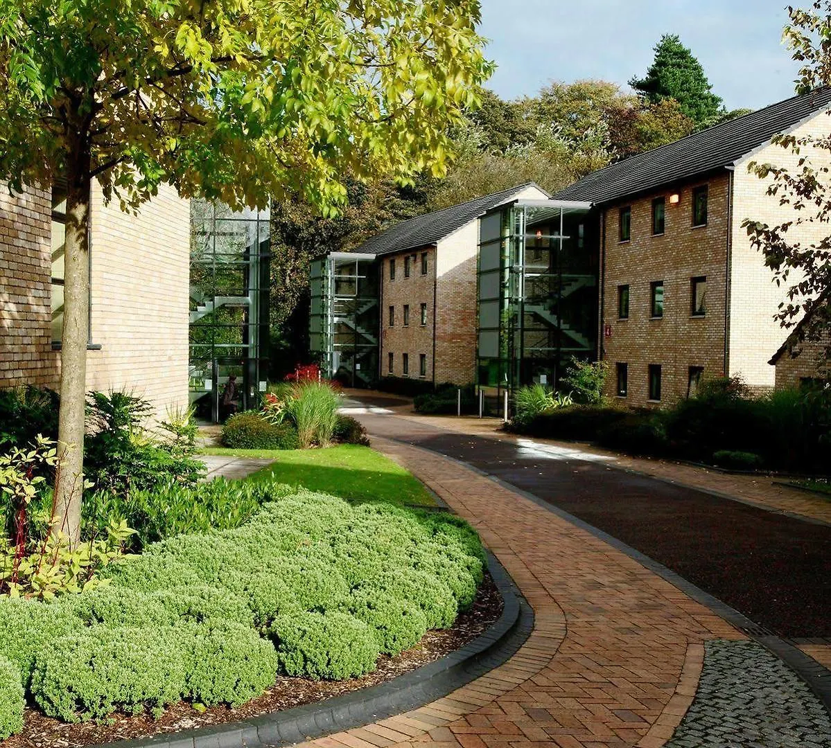 Queens'S University Elms Bt9 Belfast 0*,  United Kingdom